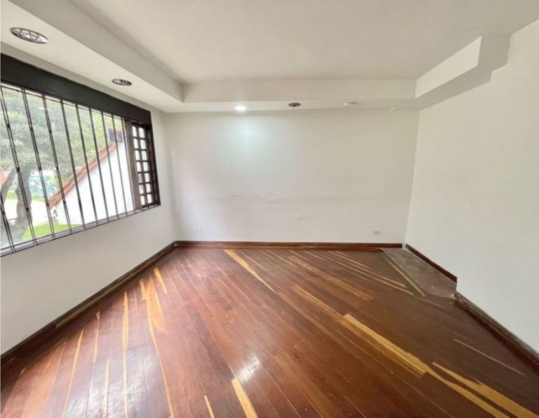 Arrienda casa en Santa Bárbara
