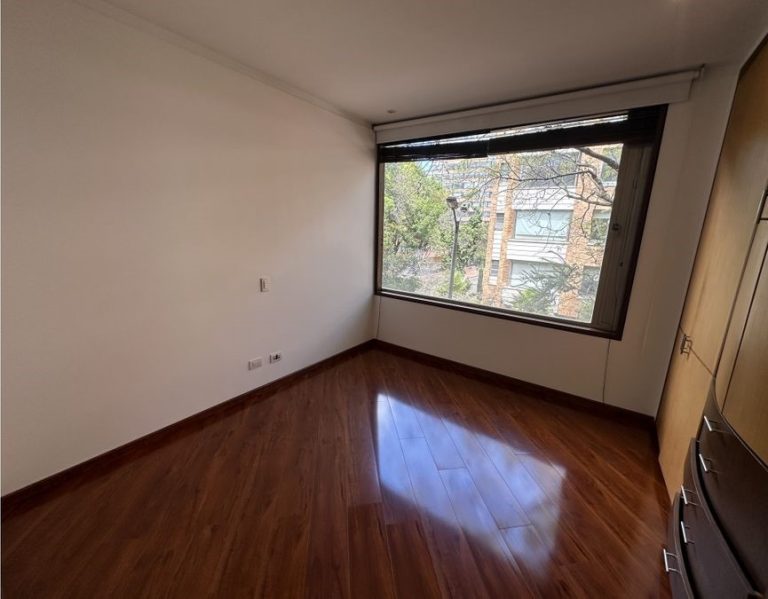 Arrienda hermoso apartamento Chico Reservado
