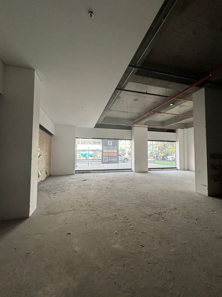Arriendo local en centro empresarial Ecotek 15