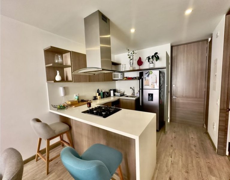 Arriendo apartaestudio amoblado en Bogotá Santa Barbara