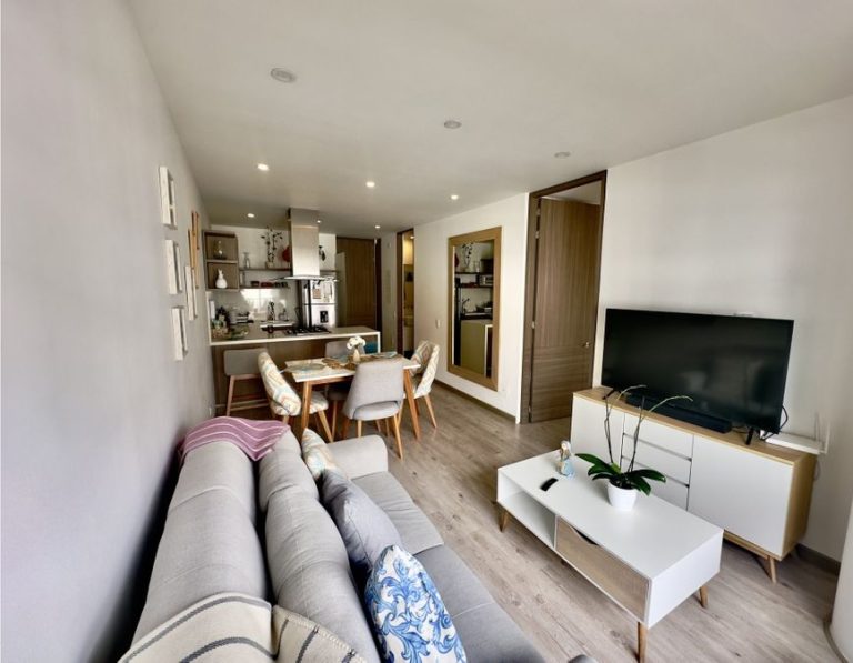 Arriendo apartaestudio amoblado en Bogotá Santa Barbara