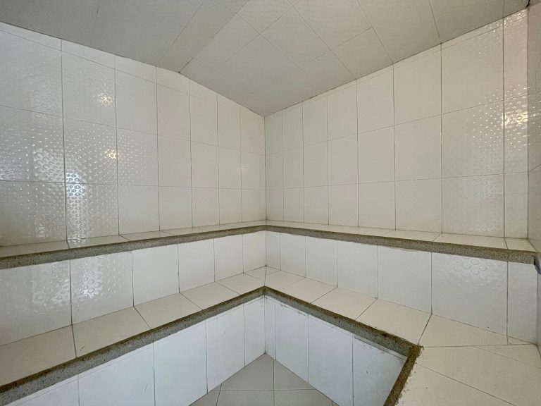 Apartamento en arriendo en Laureles de 104m²