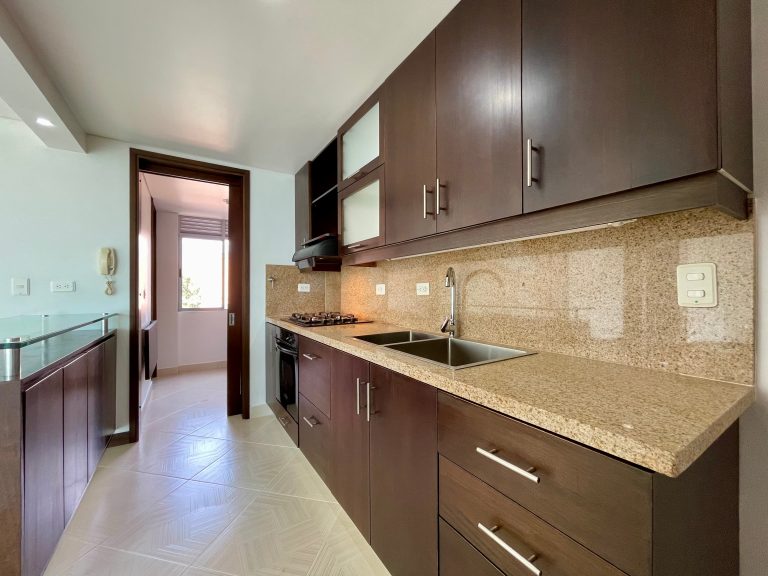 Apartamento en arriendo en Laureles de 104m²