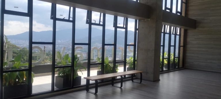 Apartamento en Arriendo en El Poblado Conjunto Primavera