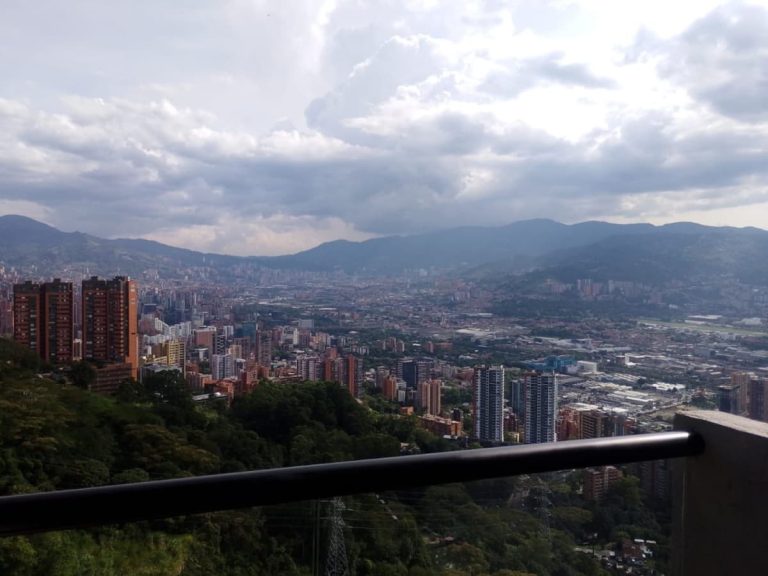 Apartamento en Arriendo en El Poblado Conjunto Primavera