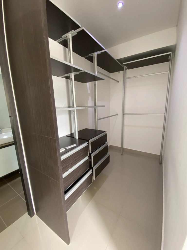 Apartamento en arriendo barrio el Caudal