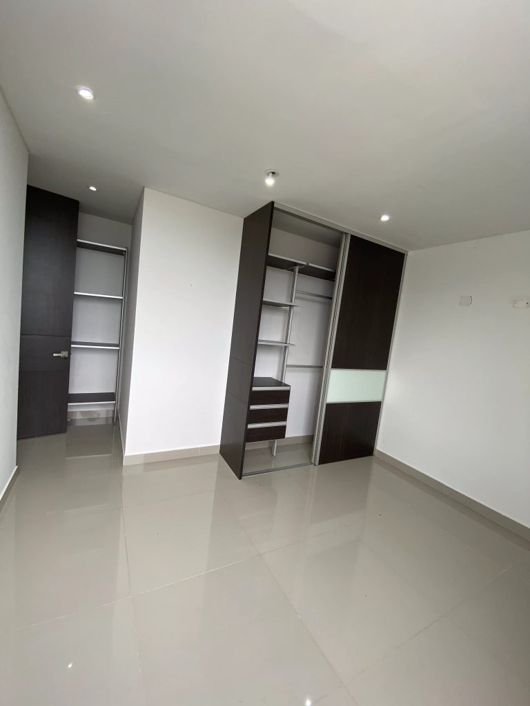 Apartamento en arriendo barrio el Caudal
