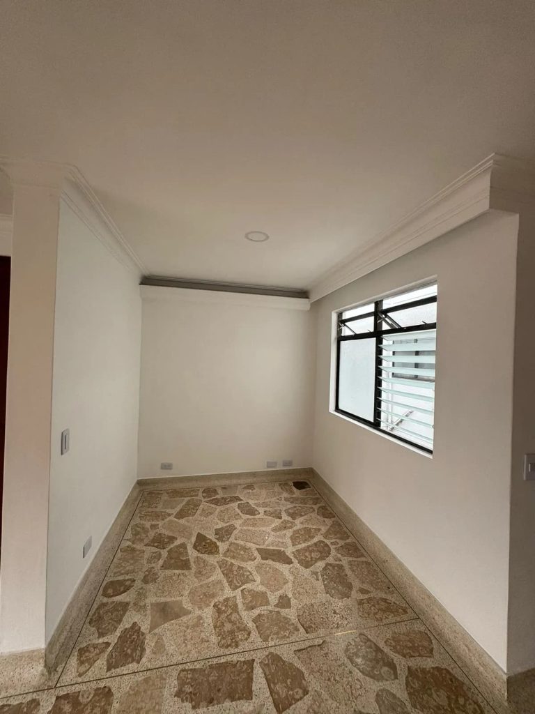 Apartamento dúplex en Arriendo en Laureles 134m²