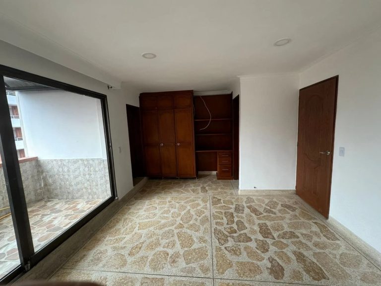 Apartamento dúplex en Arriendo en Laureles 134m²