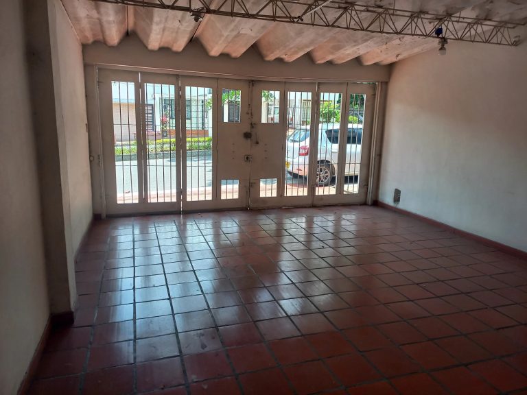 Casa en arriendo en barrio Santa Helena