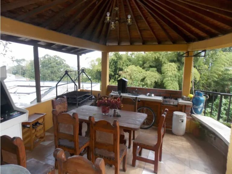 Hermosa casa campestre en arriendo en el Arenillo