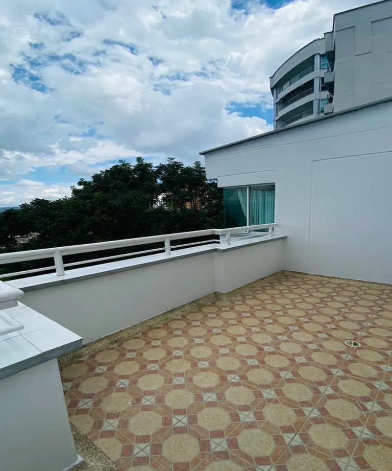 Apartamento dúplex en arriendo en Bucaramanga 162 m²