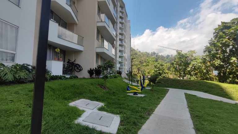 Hermoso apartamento en arriendo en el Trébol