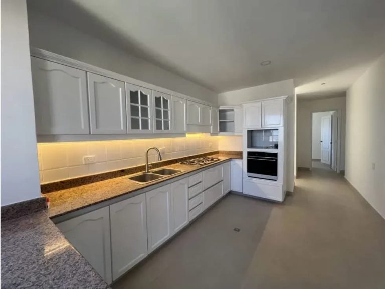 Espectacular apartamento en arriendo en Santa Mónica