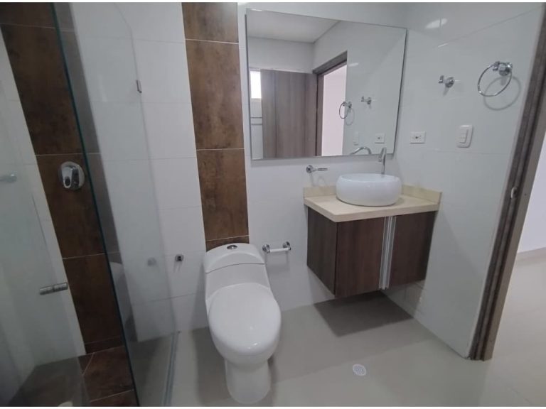 Se arrienda apartamento en Santa Marta Los Naranjos