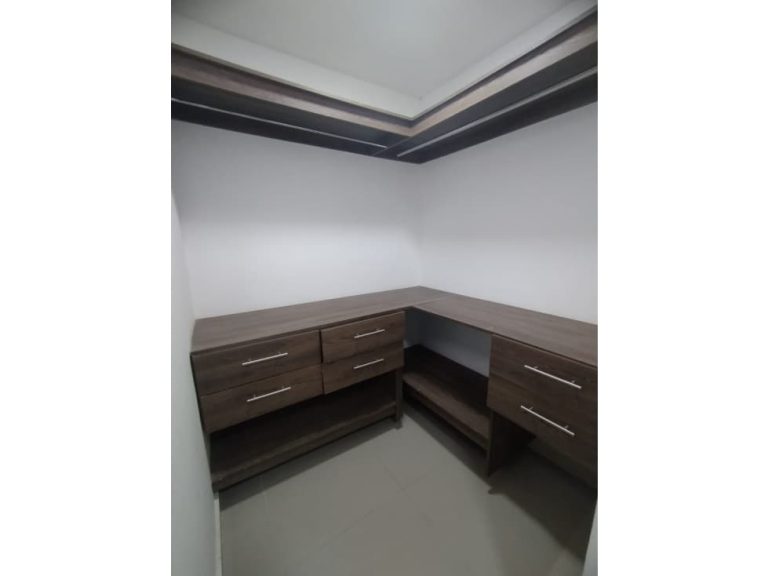 Se arrienda apartamento en Santa Marta Los Naranjos