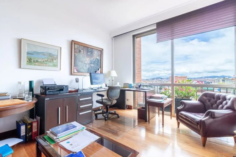 Apartamento en arriendo en Santa Bárbara Alta Penthouse