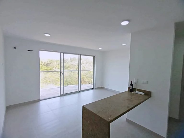 Arriendo apartamento amoblado Baia Kristal Cartagena 109m²