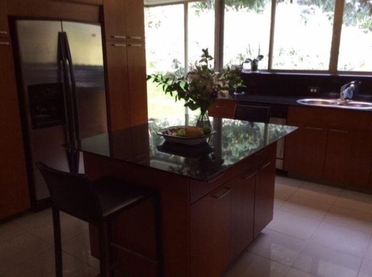 Arriendo de apartamento en barrio Santa Ana