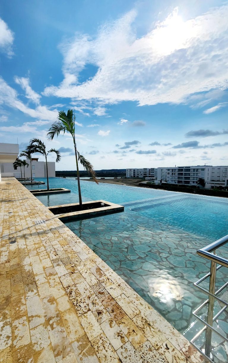 Bello Apartamento en arriendo cerca a la playa