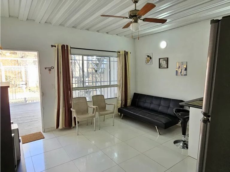 Casa amoblada en arriendo en Vista Hermosa
