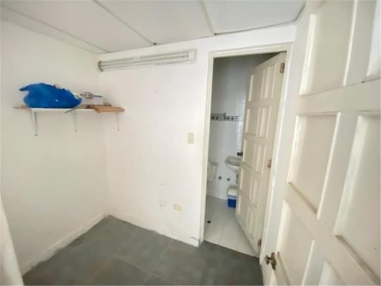 Casa de dos plantas en arriendo en Camilo Torres