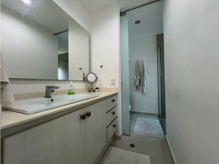 Hermosa casa en arriendo en Pozos Colorados