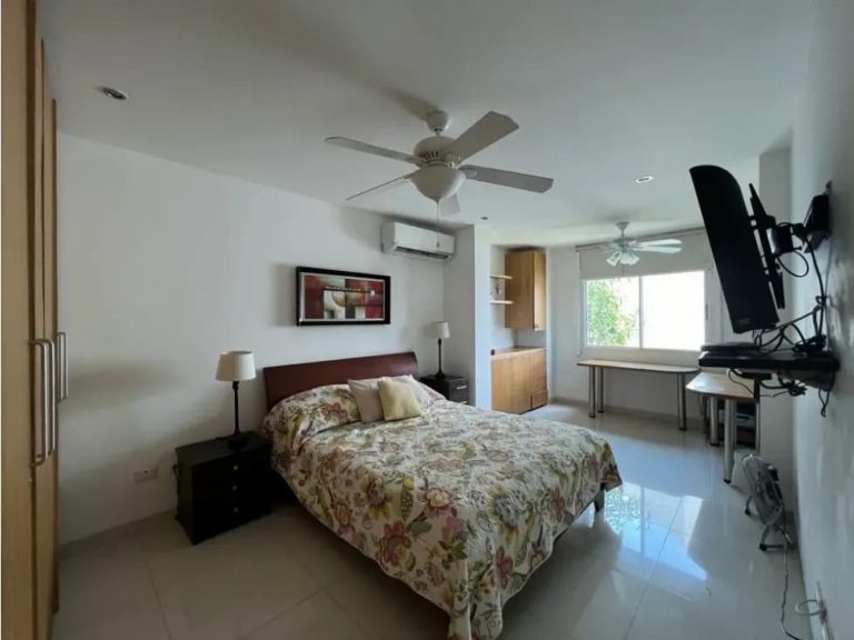 Hermosa casa en arriendo en Pozos Colorados