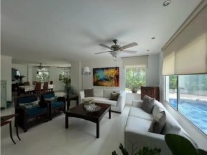 Hermosa casa en arriendo en Pozos Colorados2