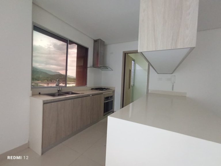 Apartamento en arriendo Valledupar Edificio Avant 108m²