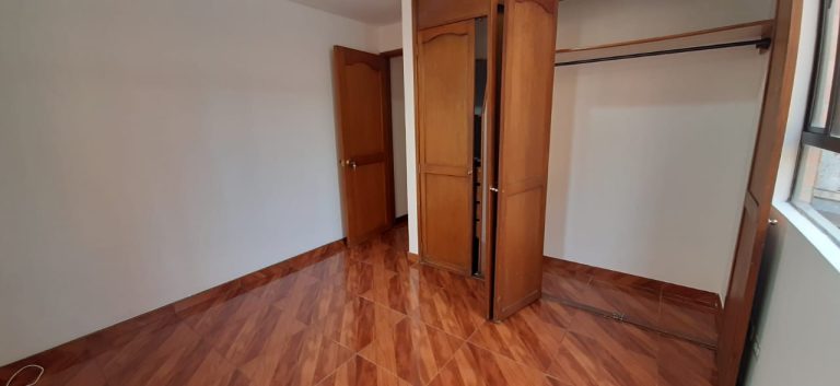 ARRIENDO APARATAESTUDIO CON BALCÓN