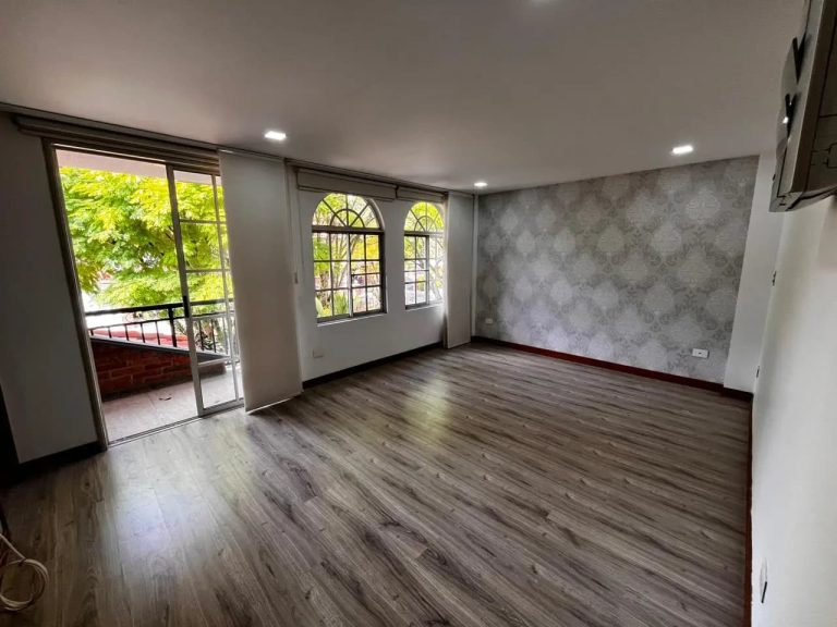 Linda casa en arriendo en Pinares