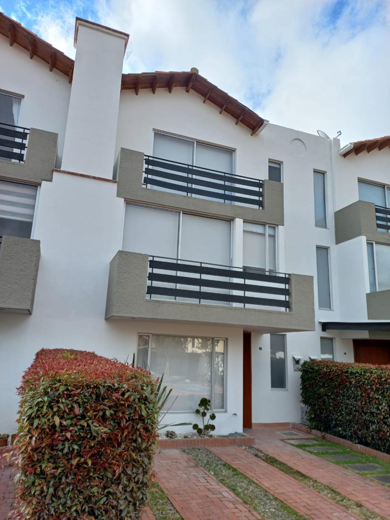 ARRIENDO CASA CHIA CONJUNTO $ 3.700.000