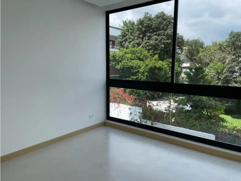 Apartamento en arriendo en barrio Ciudad Jardín