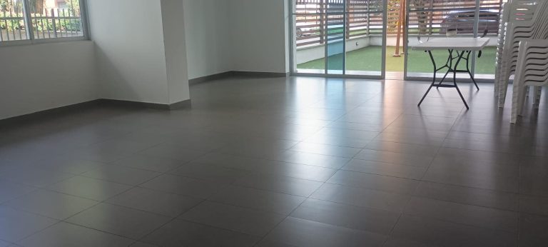 Apartamento en arriendo en Los Álamos con admón. incluida