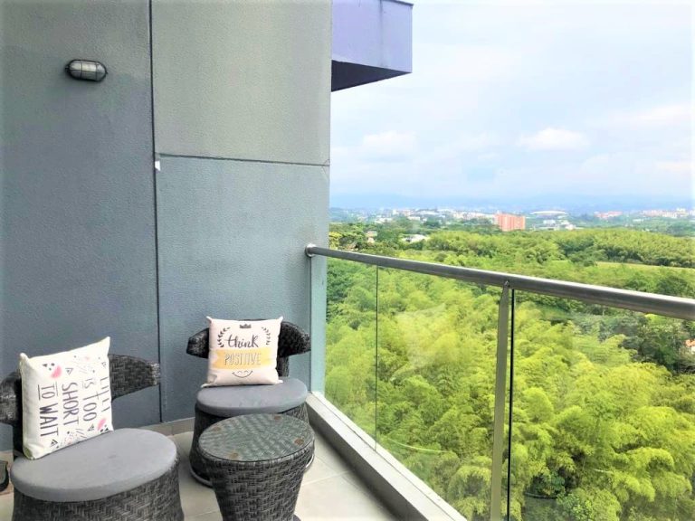 Arriendo apartamento en Pereira Cerritos con 152m²