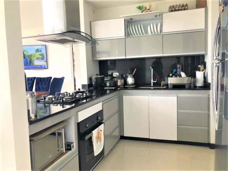 Arriendo apartamento en Pereira Cerritos con 152m²