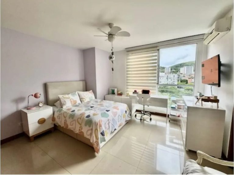 Lujoso Apartamento en arriendo en Santa Rita Cali