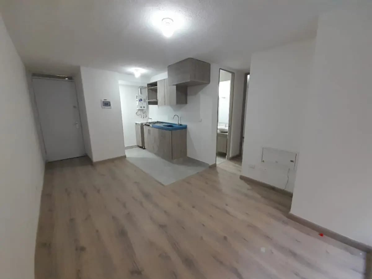 Arriendo habitación amoblada en casa familiar con todos los espacios pertinentes.