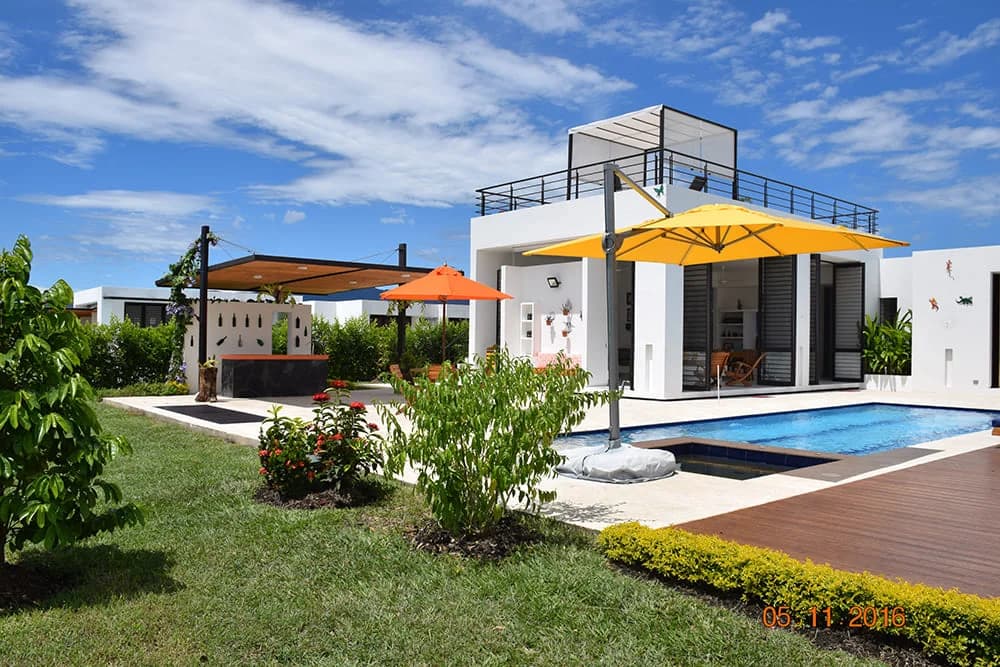 ALQUILO CASA VACACIONAL ANAPOIMA EN CONJUNTO - POR NOCHE - MENSUAL