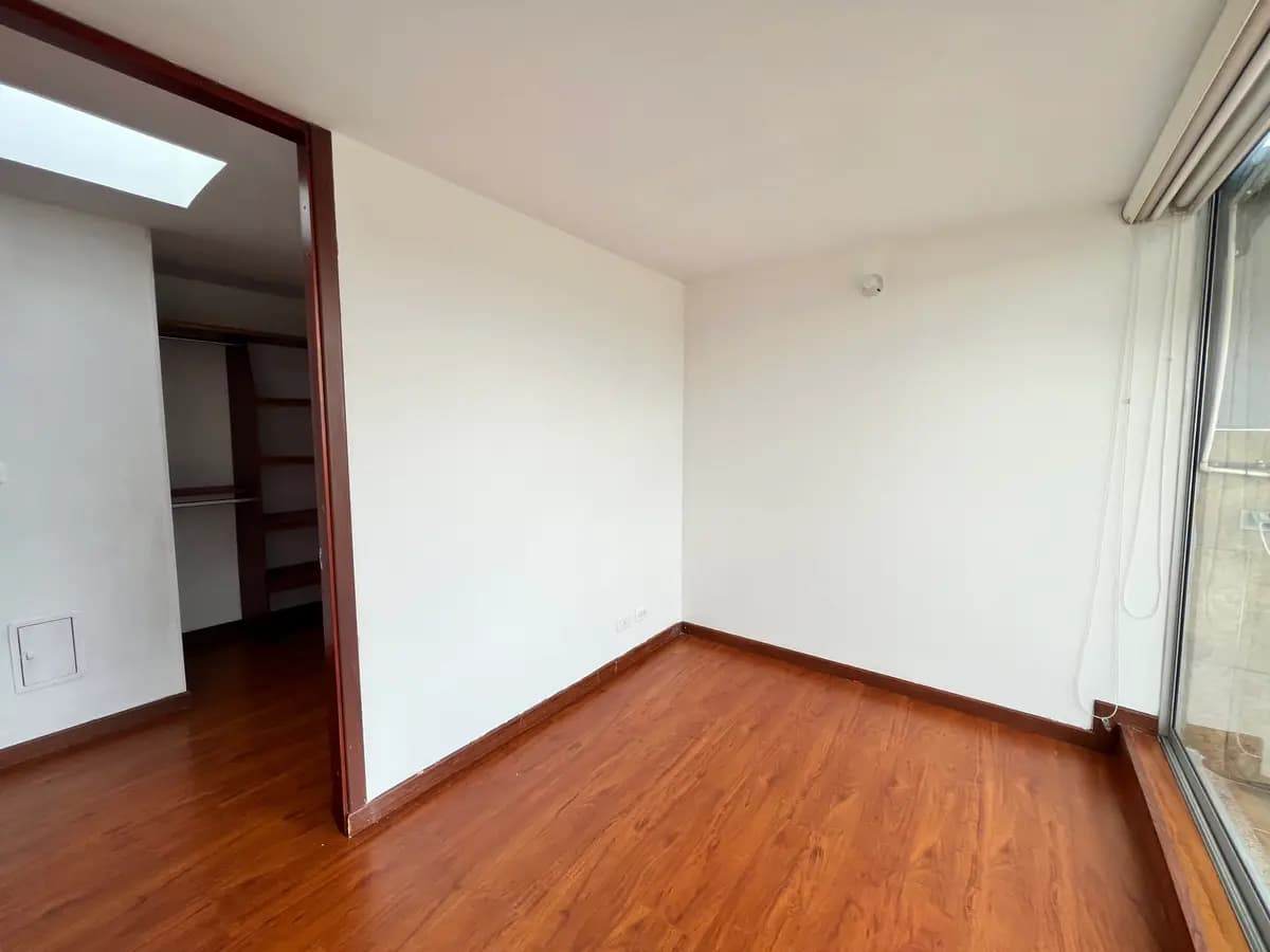 Penthouse en Arriendo en San Cipriano 7 Penthouse en Arriendo en San Cipriano12