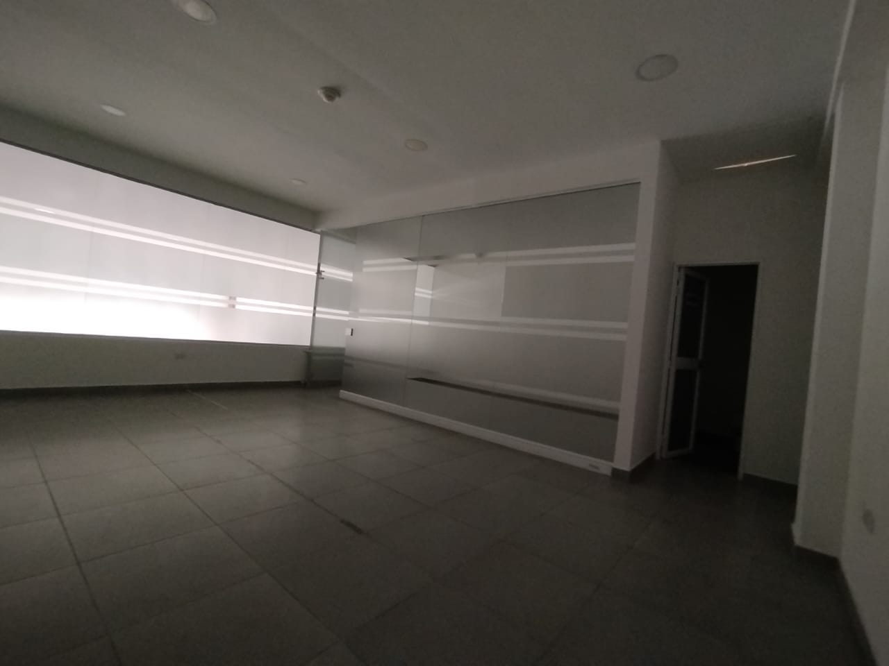 LOCAL U OFICINA EN ARRIENDO - VILLAVICENCIO 9 178741120241204095712.jpeg