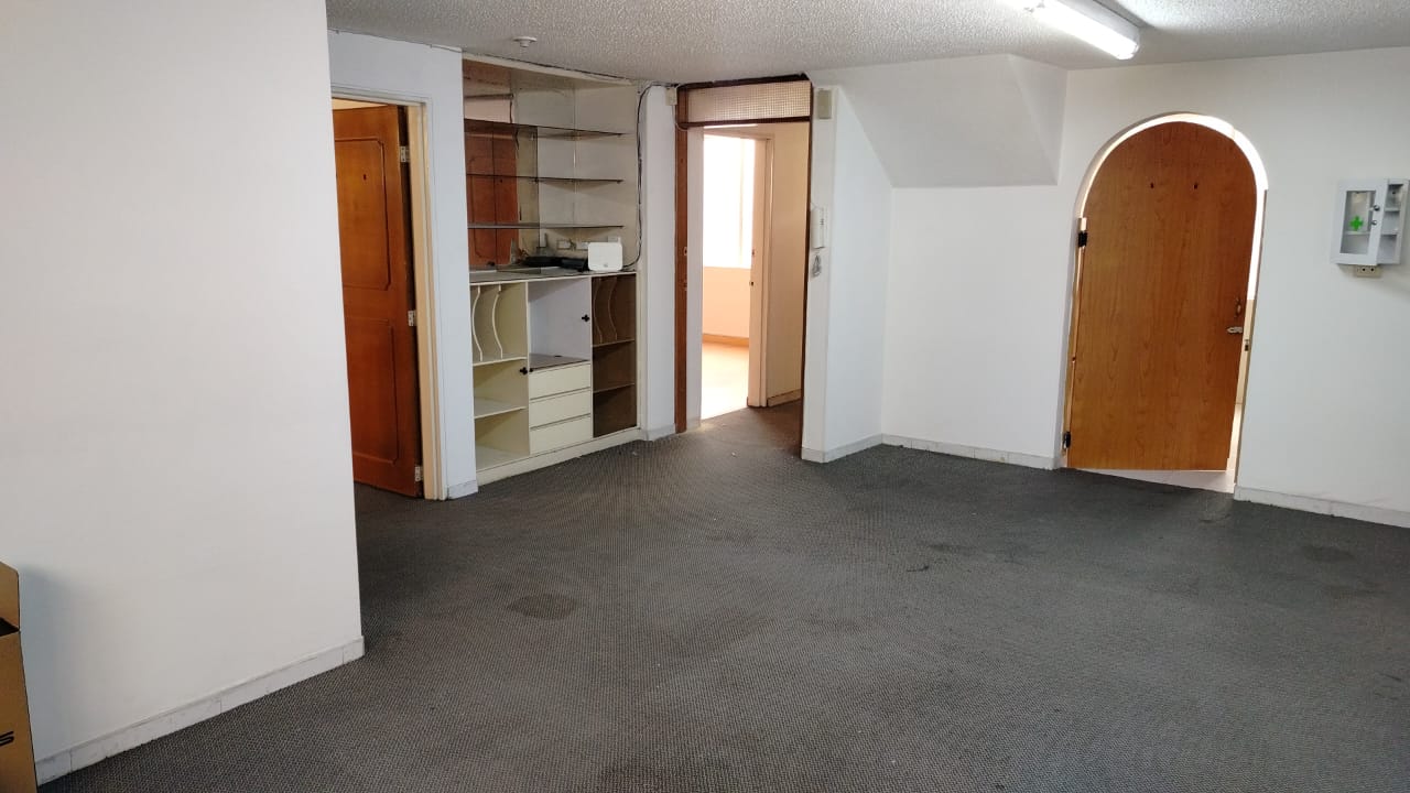 LOCAL 820M2 ARRIENDO VITRINA COMERCIAL SOBRE VIA PRINCIPAL BOGOTA DC