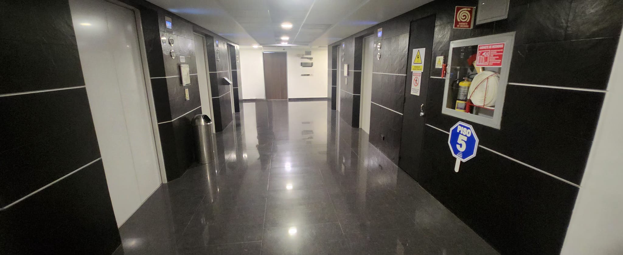 OFICINA EN ARRIENDO, SECTOR SANTA BARBARA, USAQUEN 6 17874220240507074905.jpg