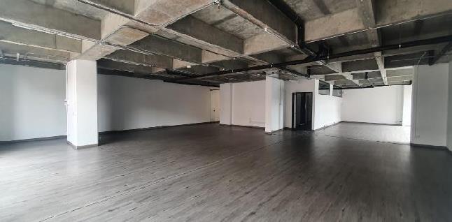 ARRIENDO LOCAL 85.7 M2 AV DORADO CENTRO EMPRESARIAL BURO BOGOTA D.C