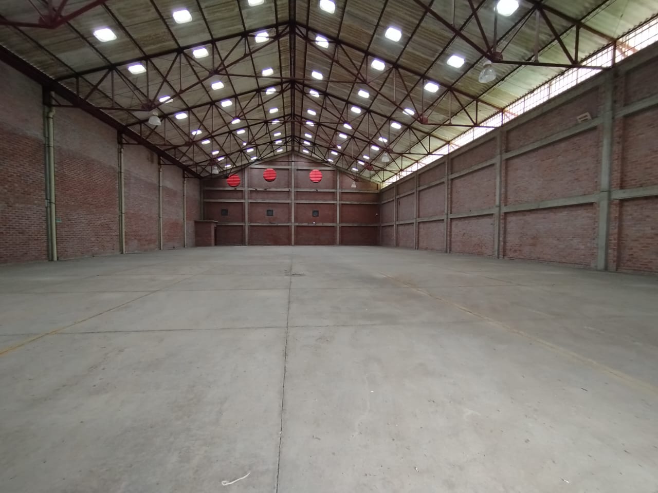 BODEGA VITRINA EN ARRIENDO, FACATATIVA