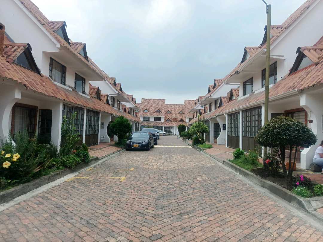 RENTO APARTAMENTO EN LOS ALAMOS PEREIRA