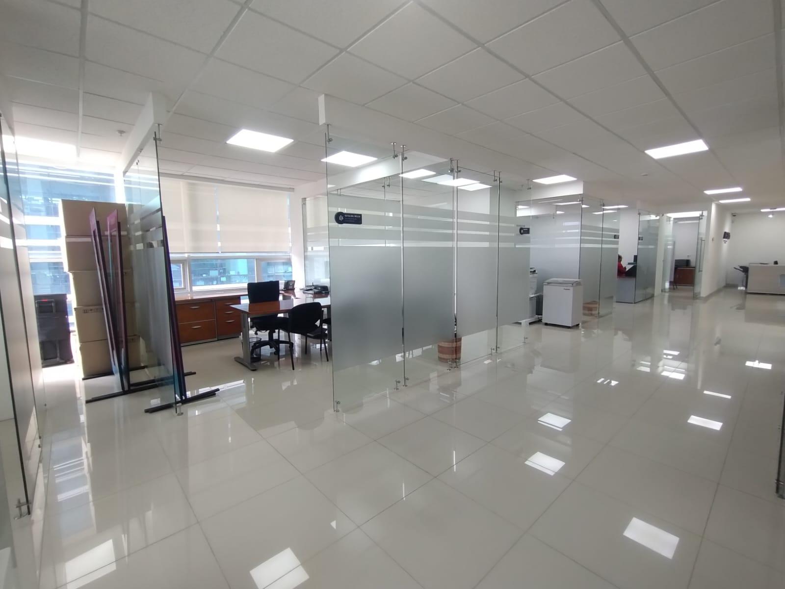 OFICINA 112 M2 EN ARRIENDO, CHICO, ZONA EMPRESARIAL Y COMERCIAL