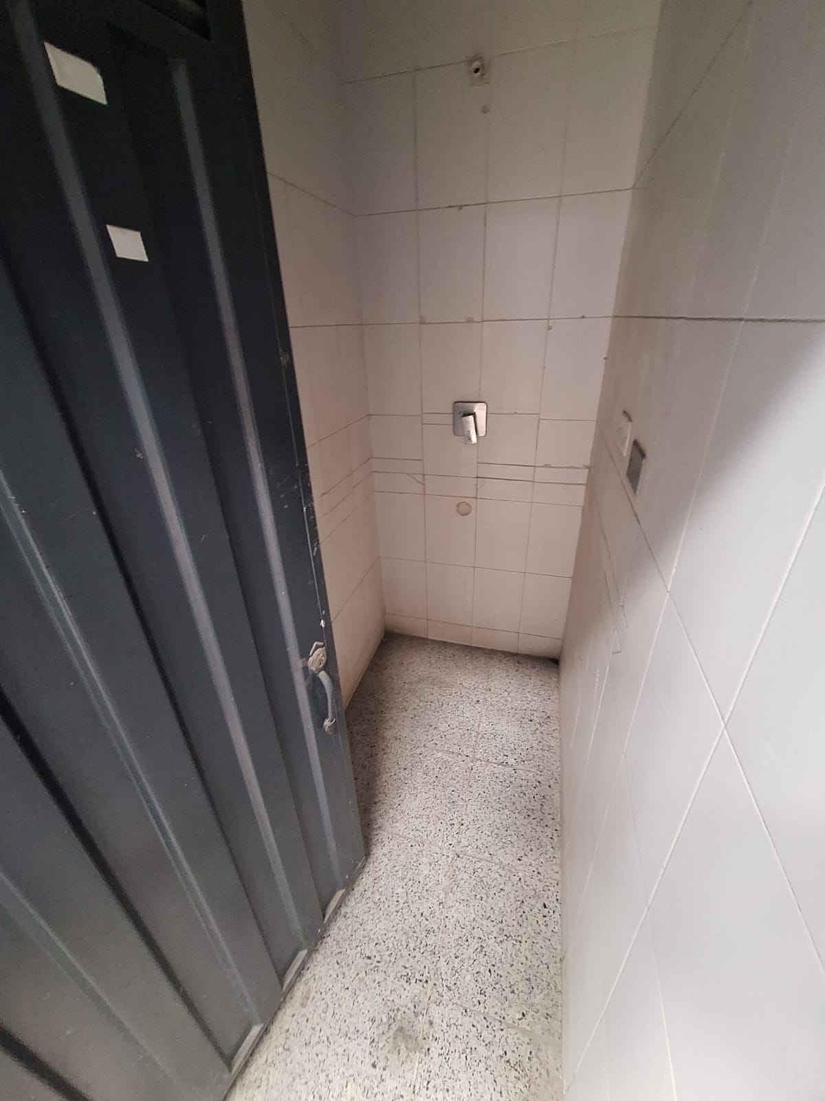 Amplia Bodega en arriendo Soacha vía principal 1250 m² 18 178742120250408012523.jpeg