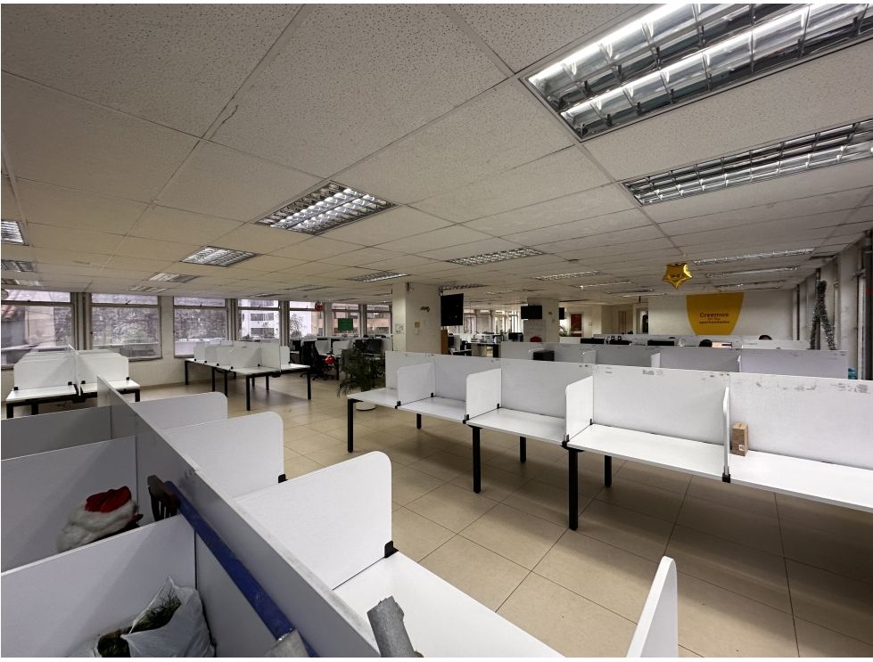 OFICINAS TORRE KRYSTAL NORTH POINT